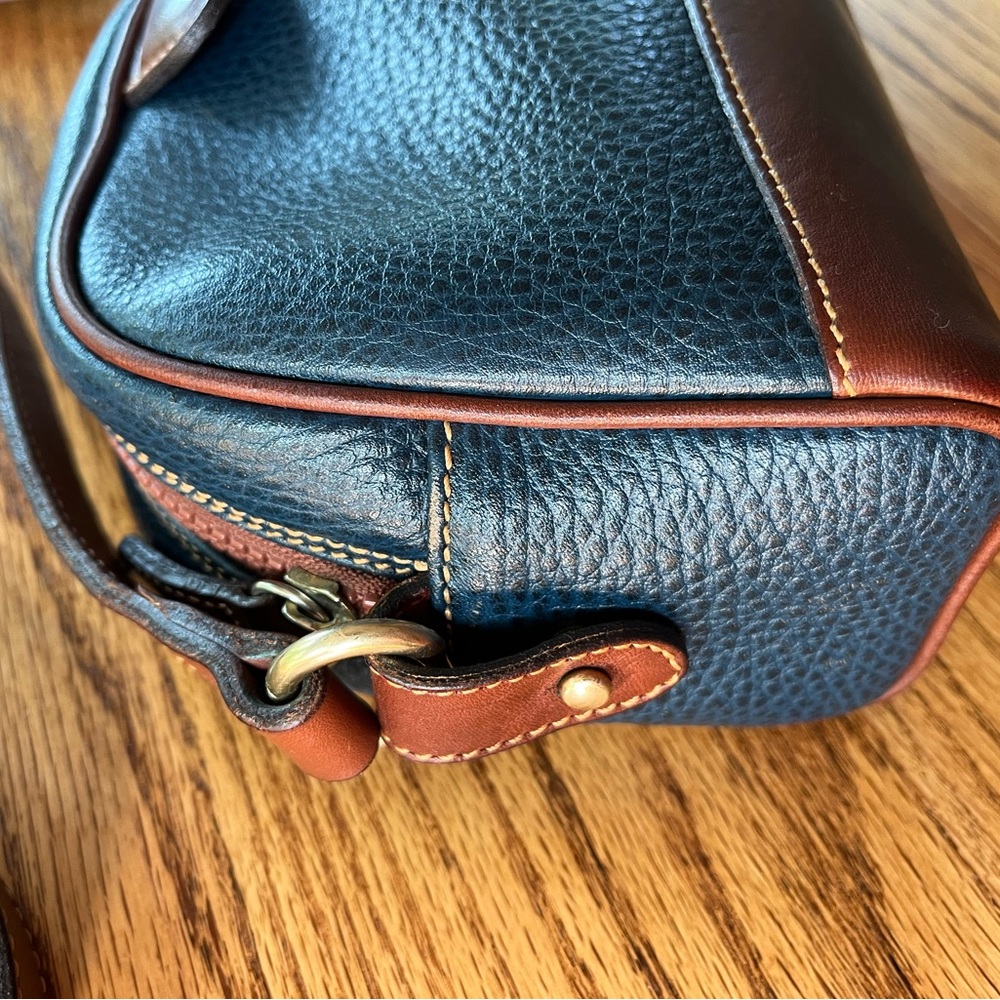 Vintage Coach Alexandria Zip from Sheridan Collection - All Weather Leather - Picture 6 of 16